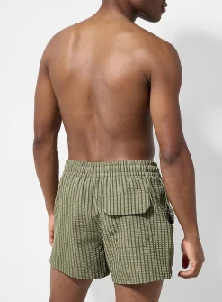 Monochrome stripe seersucker swim short