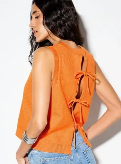 Moss stitch knit tie-up back cami
