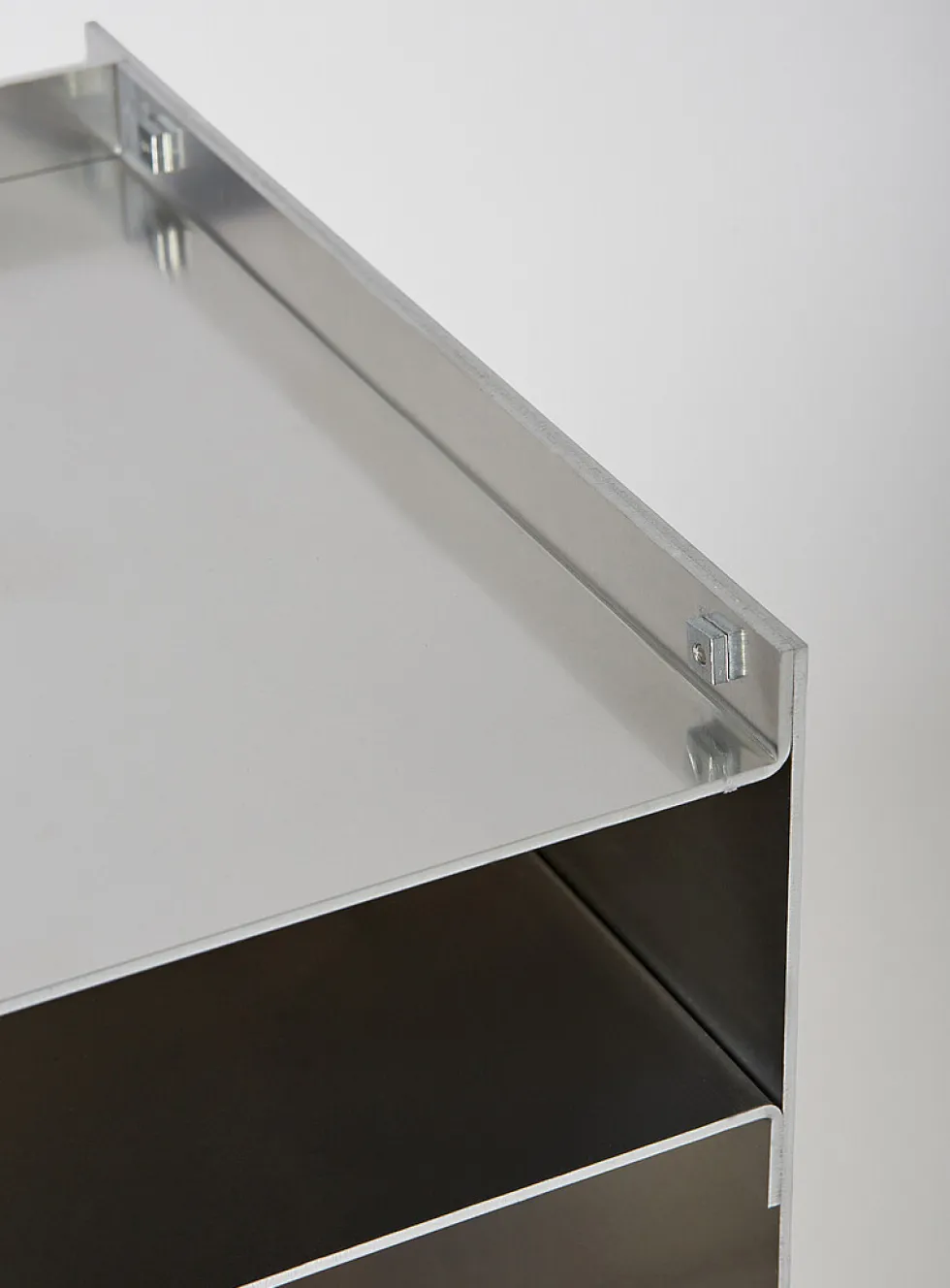 M01S raw aluminum side table