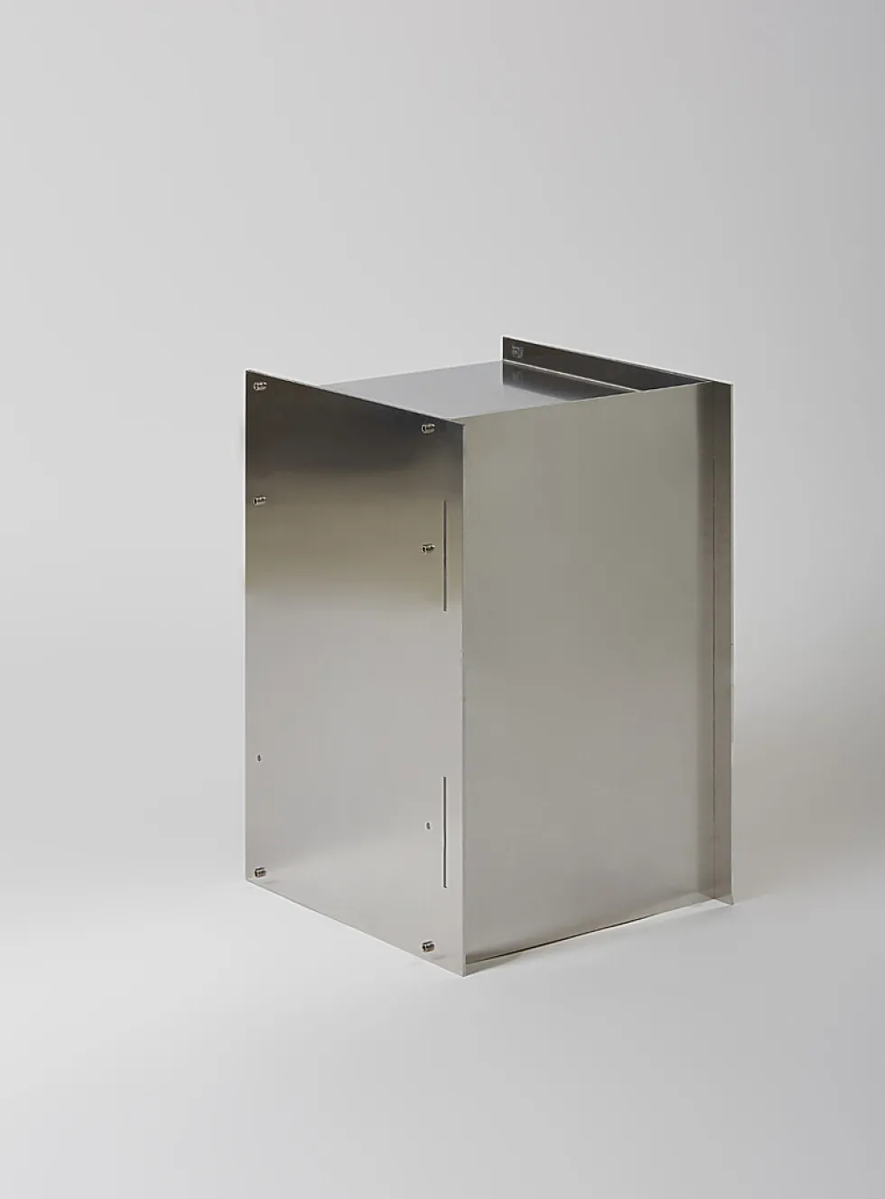 M01S raw aluminum side table