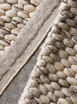 Natural chic artisanal rug