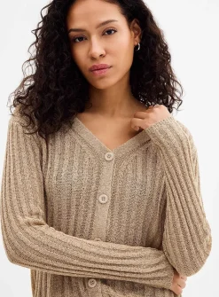 Natural texture fine-knit sweater