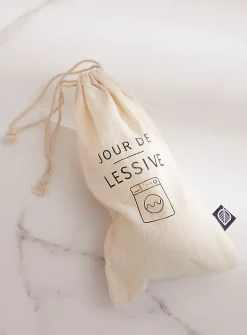 Natural wool drying balls