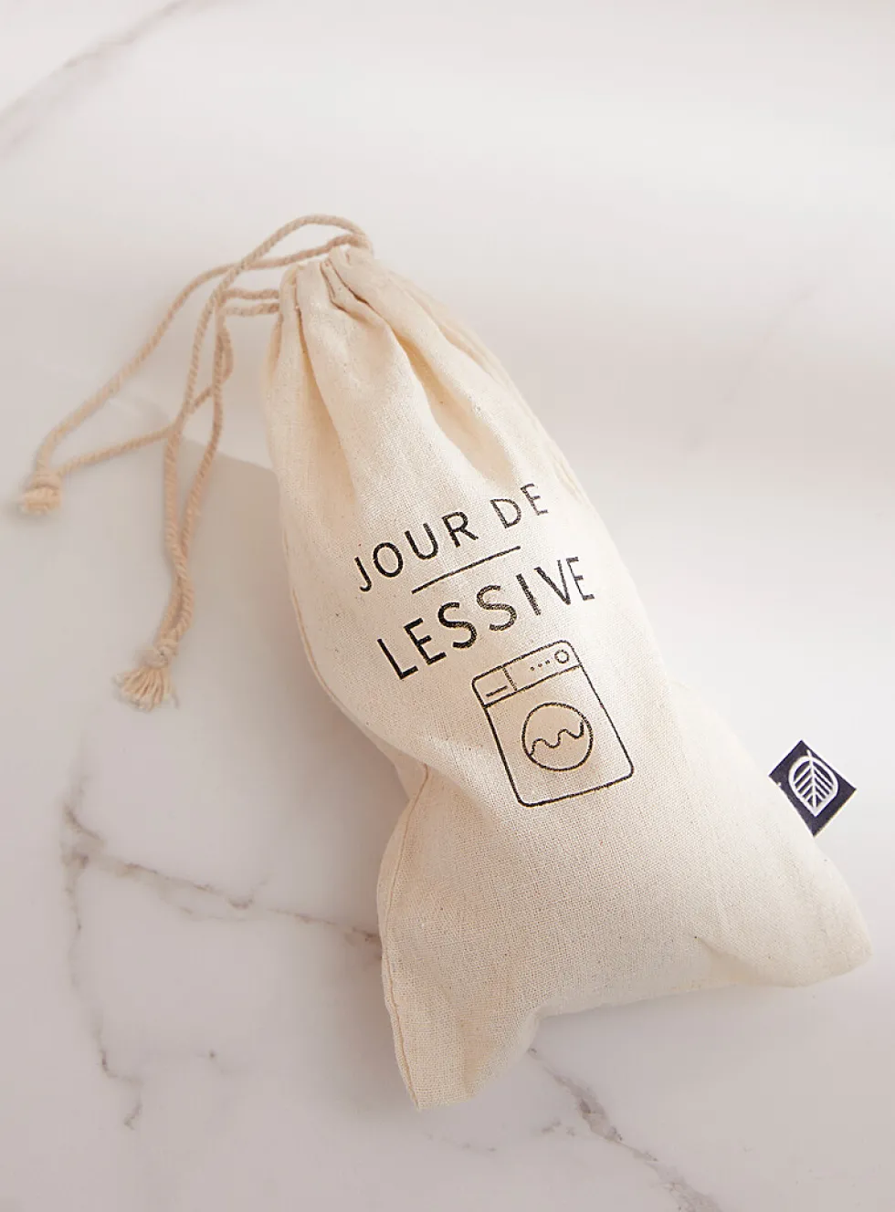 Natural wool drying balls