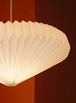 No. 302 hanging lamp