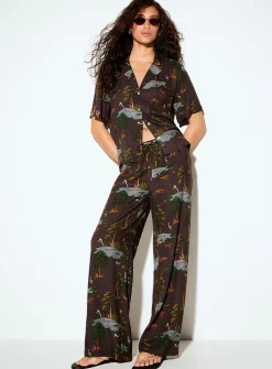 Notched collar boxy-fit blouse