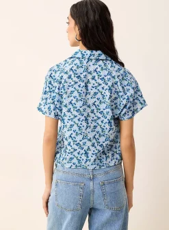 Notched collar boxy-fit blouse