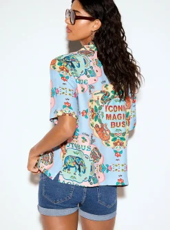 Notched collar boxy-fit blouse