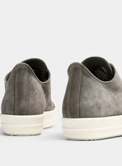 Nubuck low-top sneaker