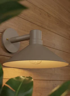 Oakland exterior wall sconce