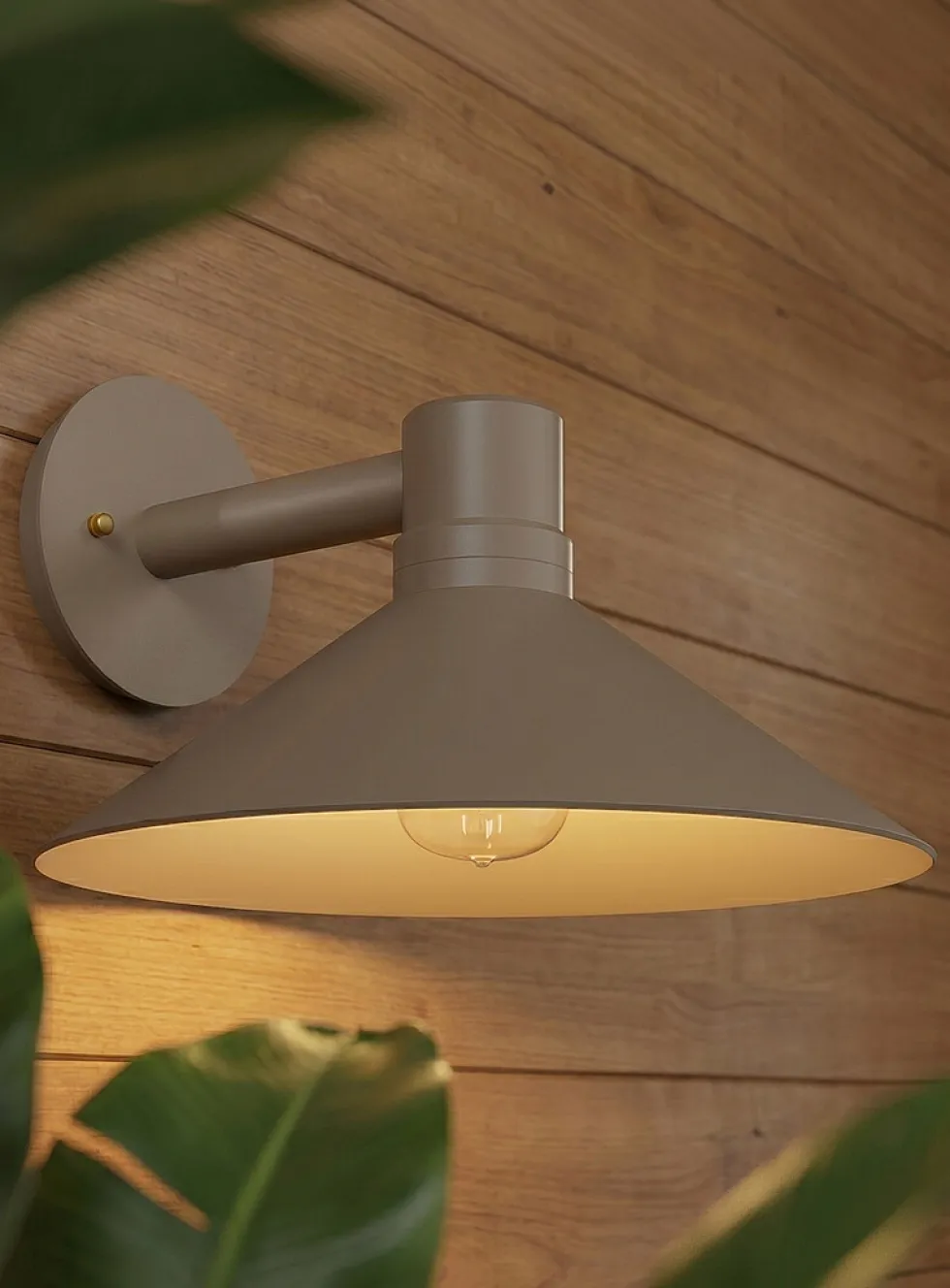 Oakland exterior wall sconce