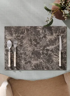 Oasis placemat