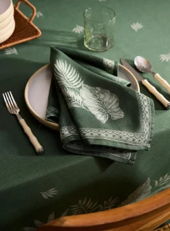 Oasis trim jacquard napkin