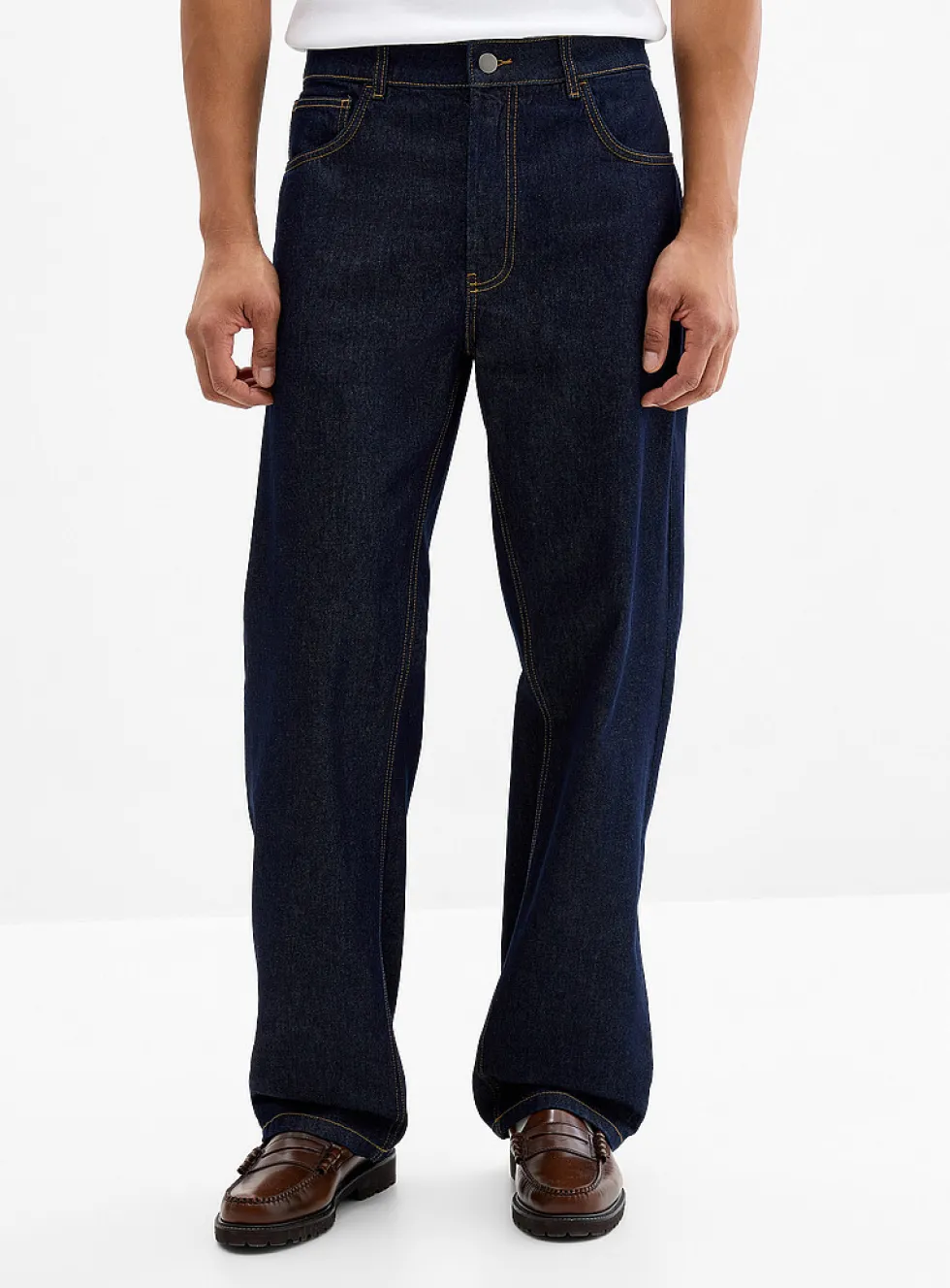 Ochre-topstitching indigo jean