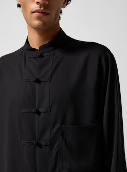 Officer collar elongated tie-up shirt