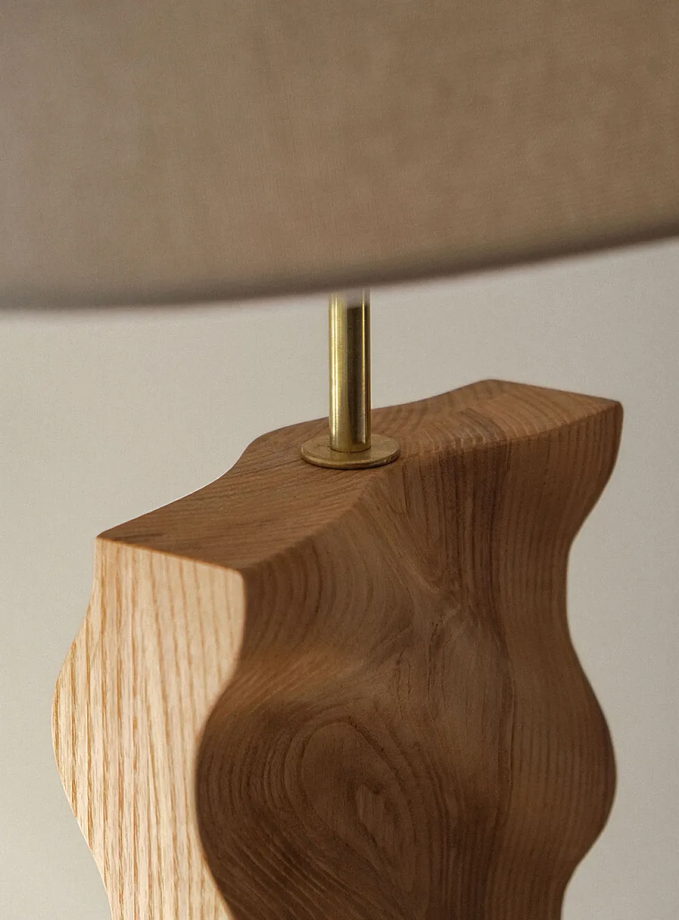 Onde table lamp