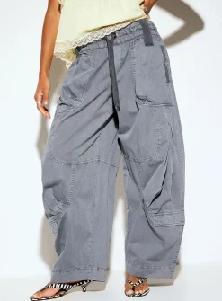 Onset cargo parachute pant