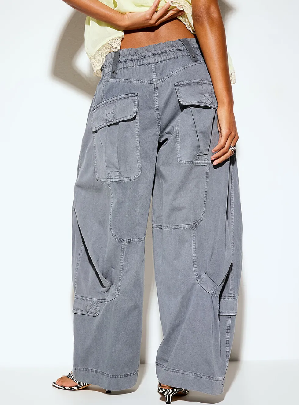 Onset cargo parachute pant