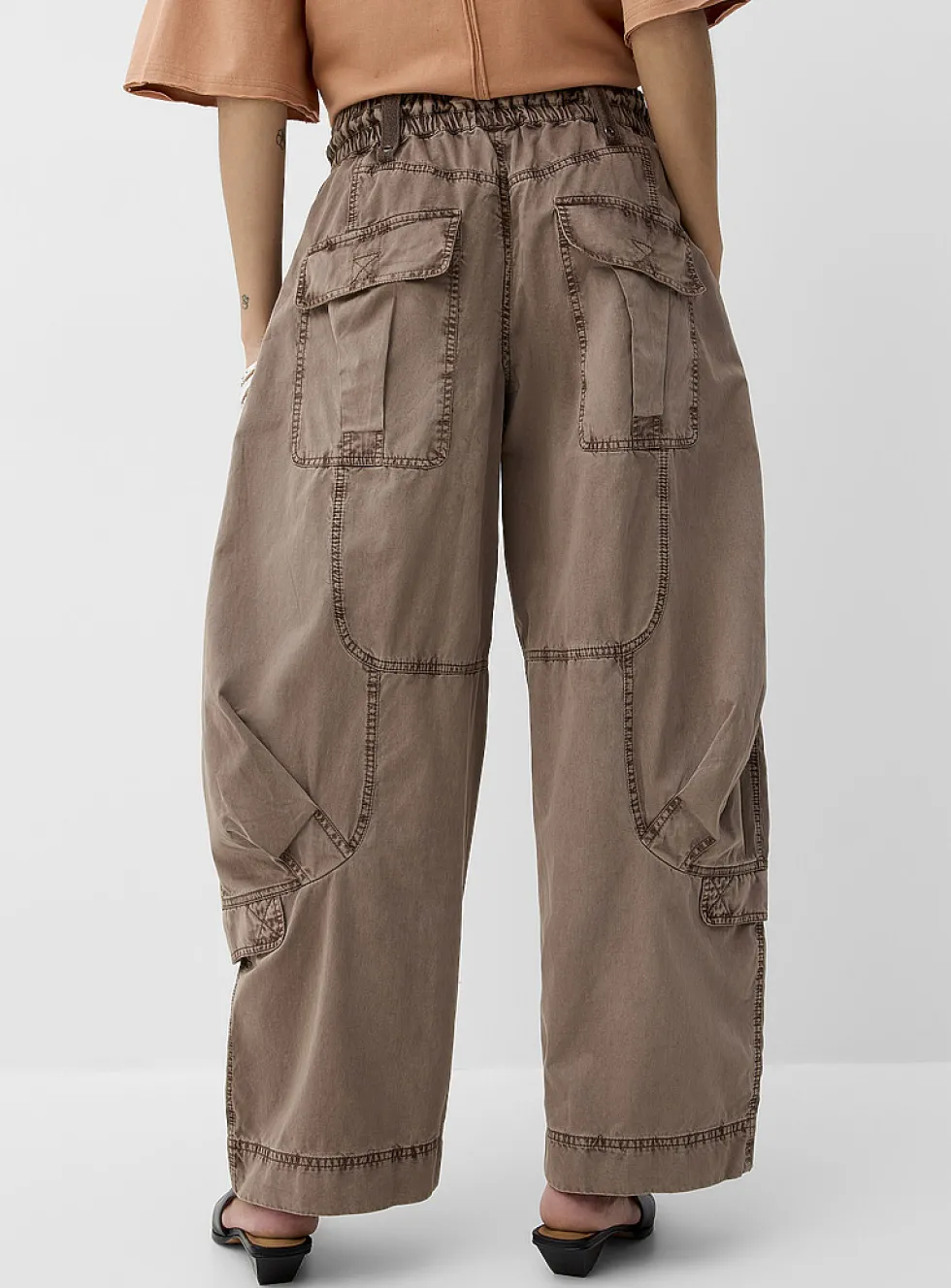 Onset cargo parachute pant