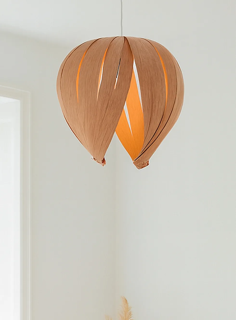 Open hazelnut hanging lamp