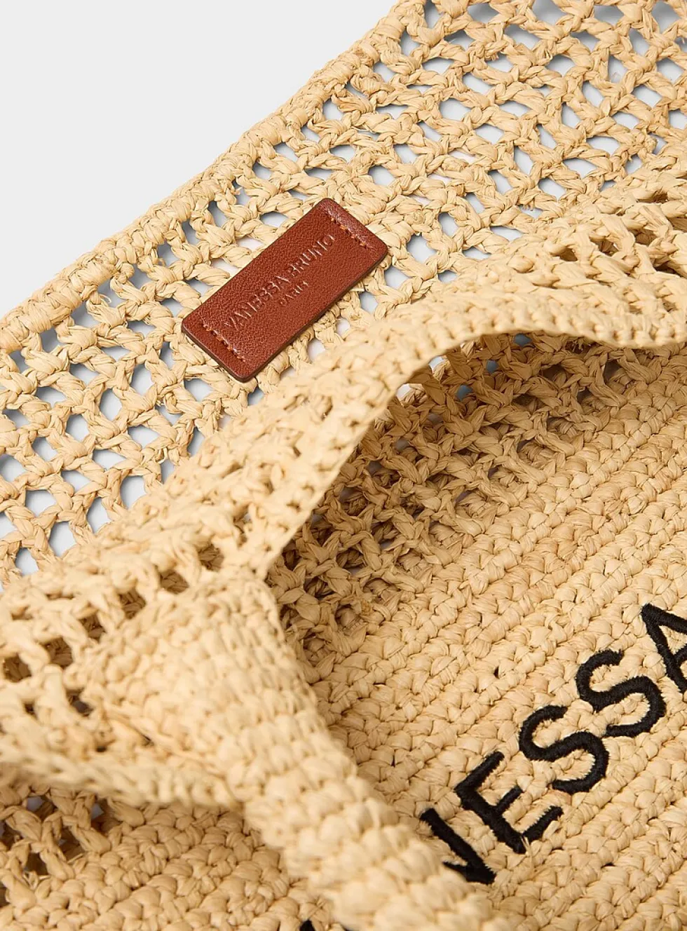 Openwork braided raffia tote
