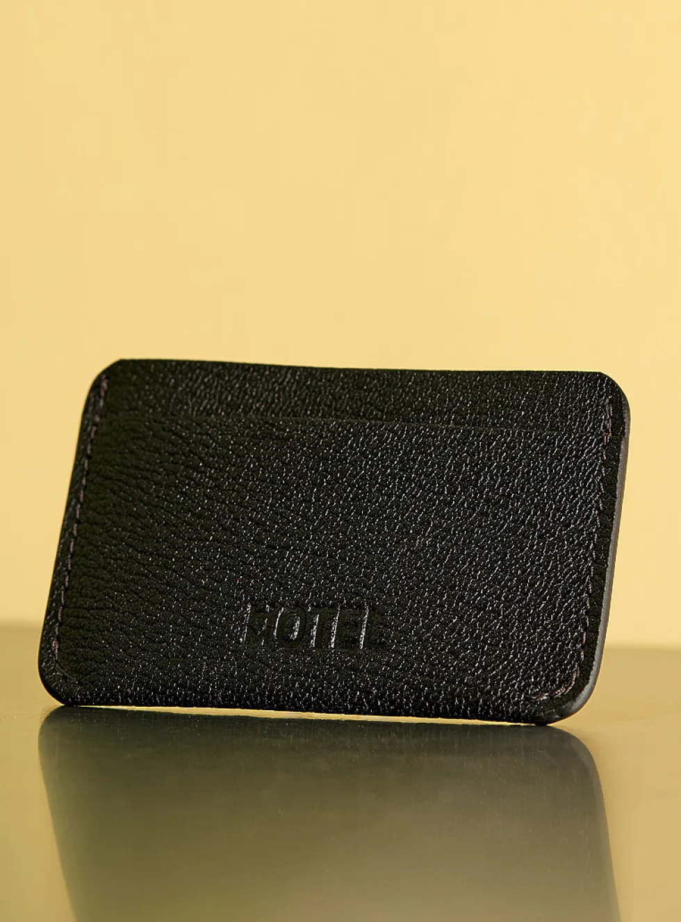 Opus leather card case