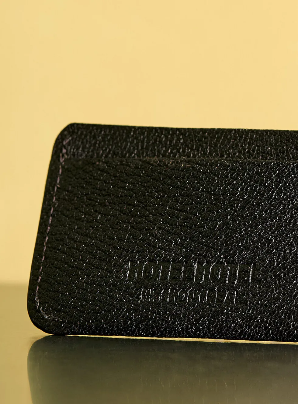 Opus leather card case