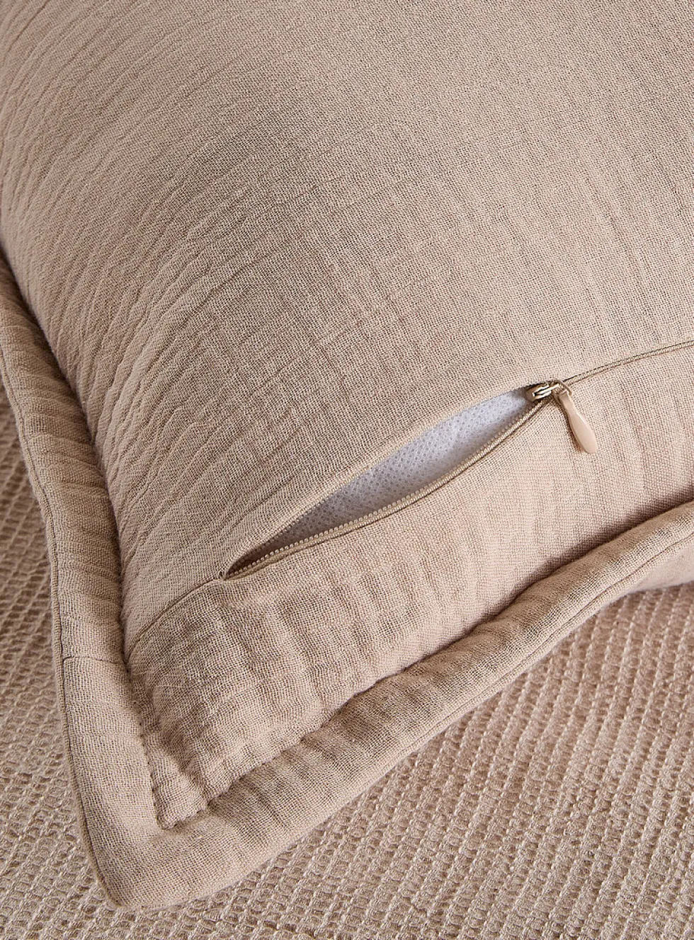 Organic cotton gauze removable-cover cushion