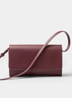 Organized minimalist clutch