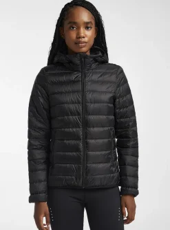 Packable hooded puffer jacket