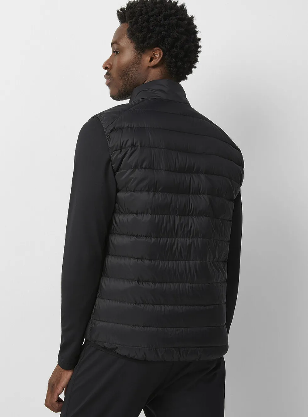 Packable puffer vest