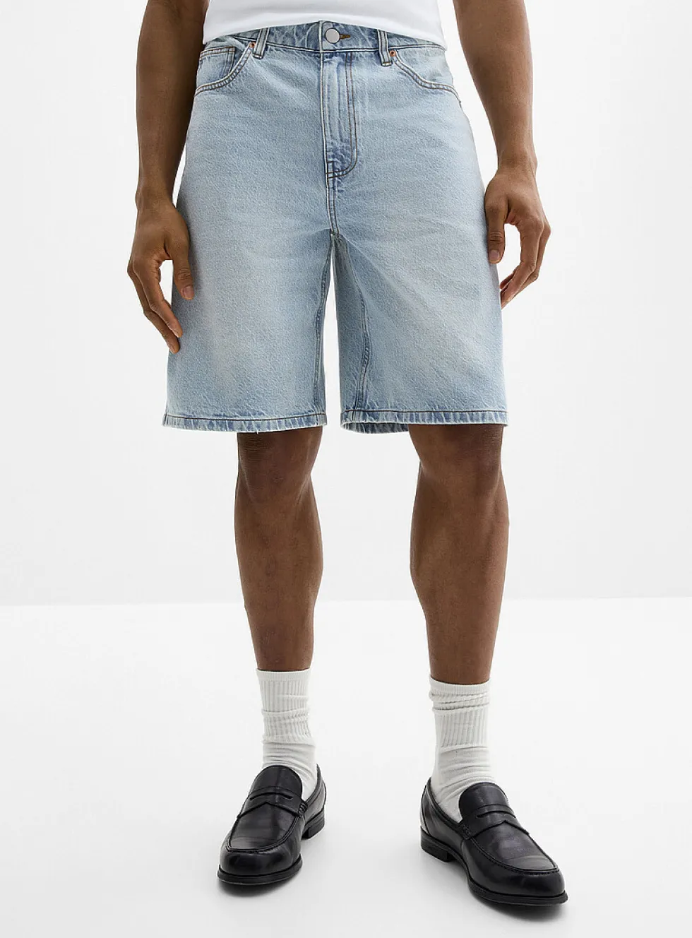 Pale blue denim jort