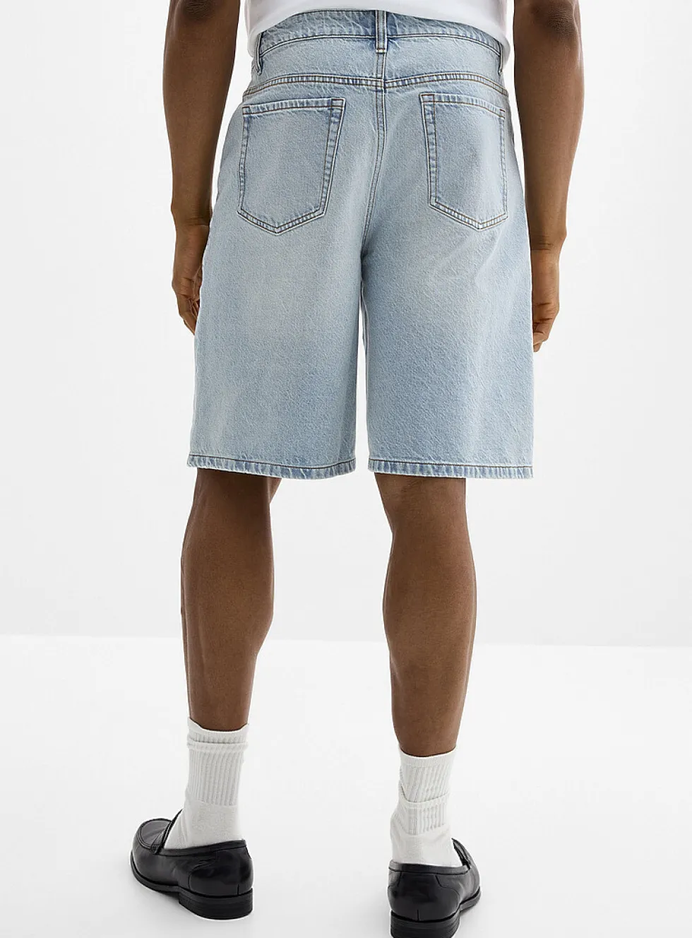 Pale blue denim jort