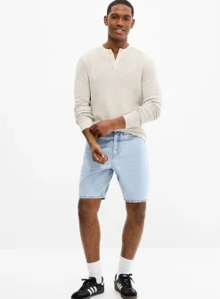 Pale blue jean Bermudas