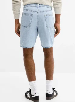 Pale blue jean Bermudas