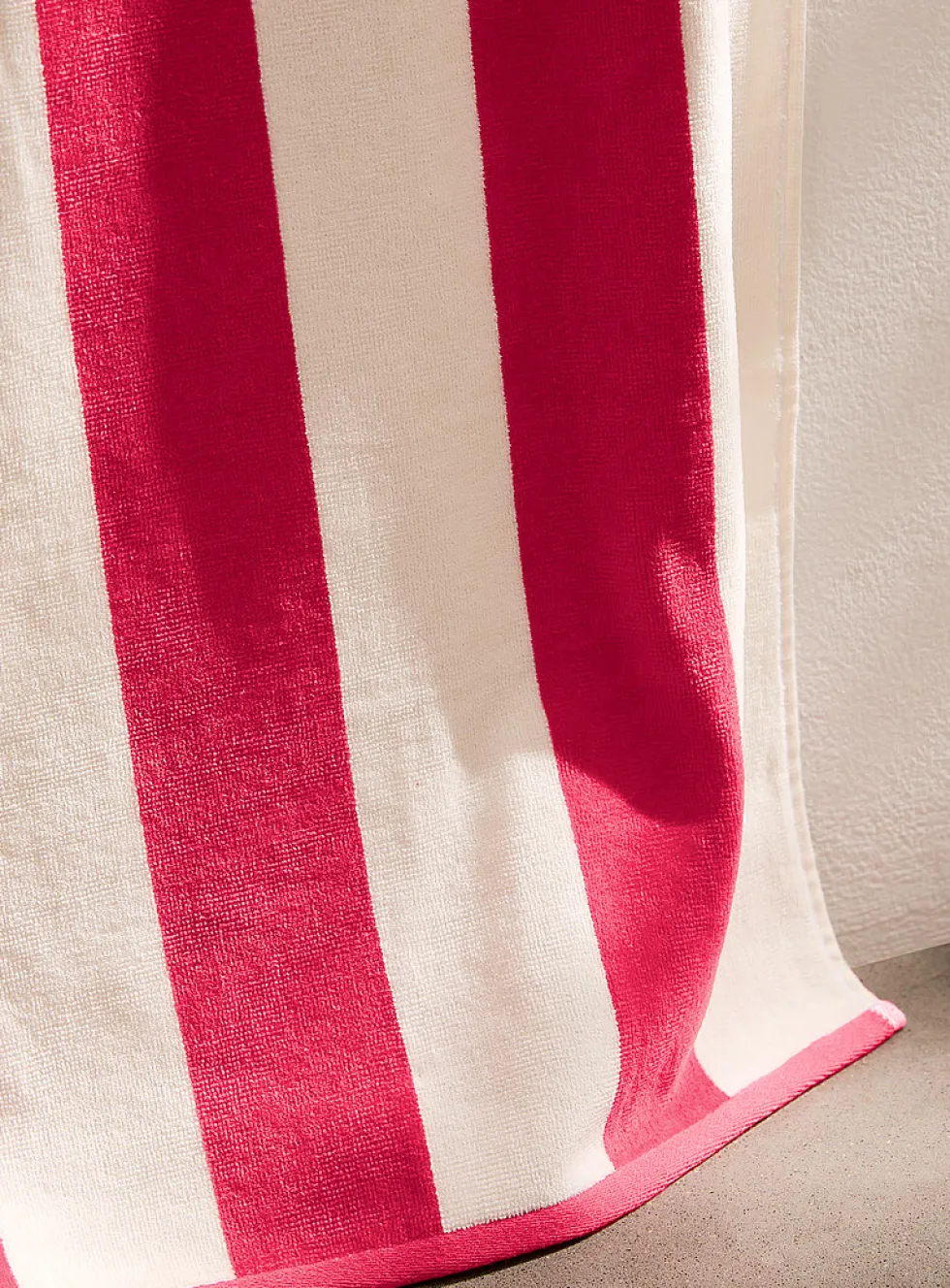 Parasol-stripe organic cotton beach towel