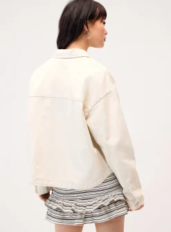 Patch pockets jean jacket