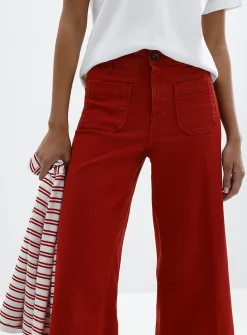 Patch pockets stretch denim pant