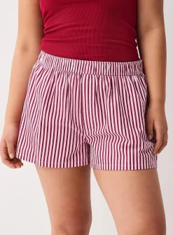 Patterned poplin short