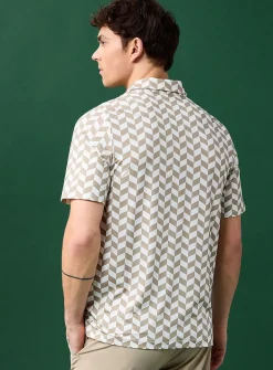 Patterned textured golf polo