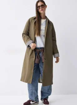 Patterned-lining trench coat