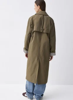 Patterned-lining trench coat