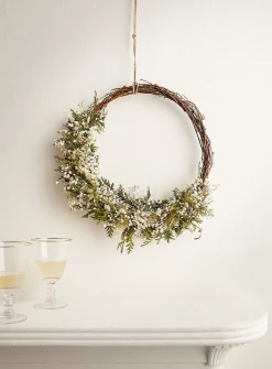 Paule dried plant wreath