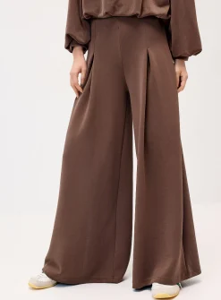 Peach-skin wide-leg pant