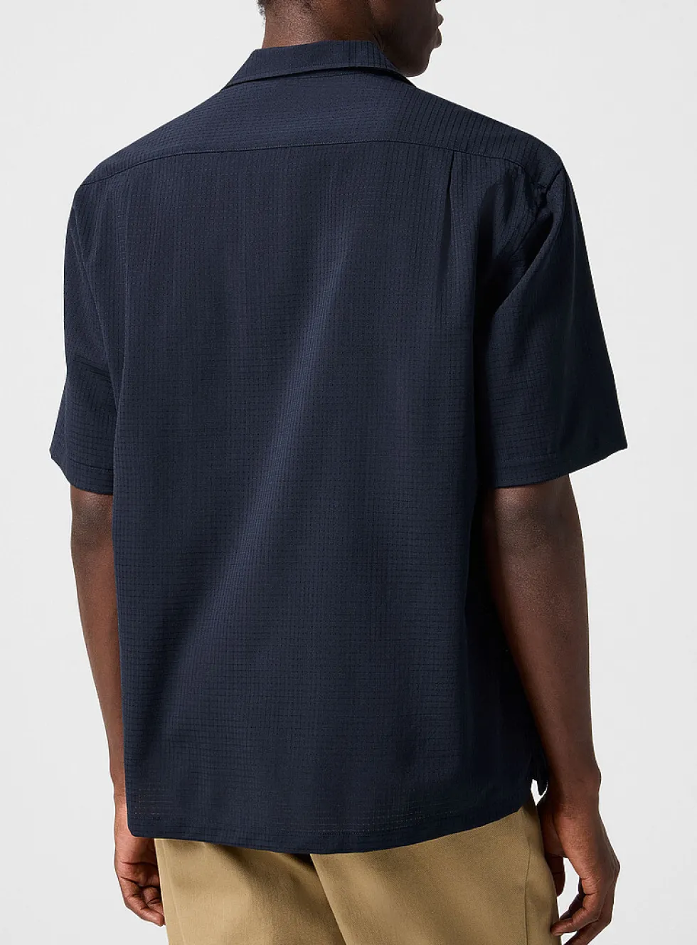 Performance microperforated cabana shirt