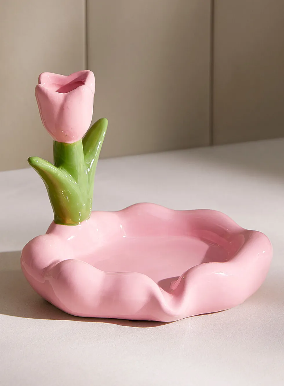 Pink tulip soap dish
