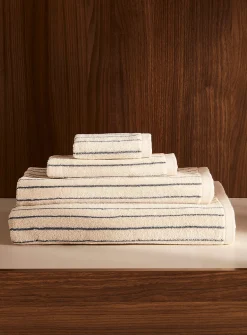 Pinstriped organic cotton towels