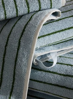 Pinstriped organic cotton towels