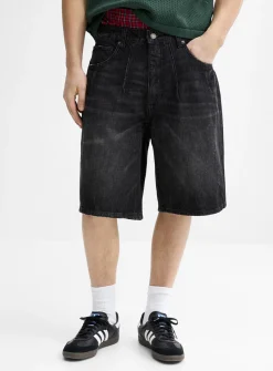 Pintuck faded black jort