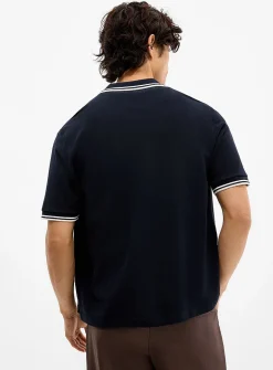 Piqué buttoned polo